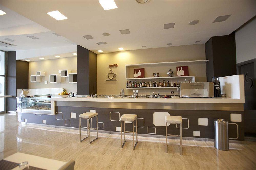 Rolling Hotel Казорія Екстер'єр фото