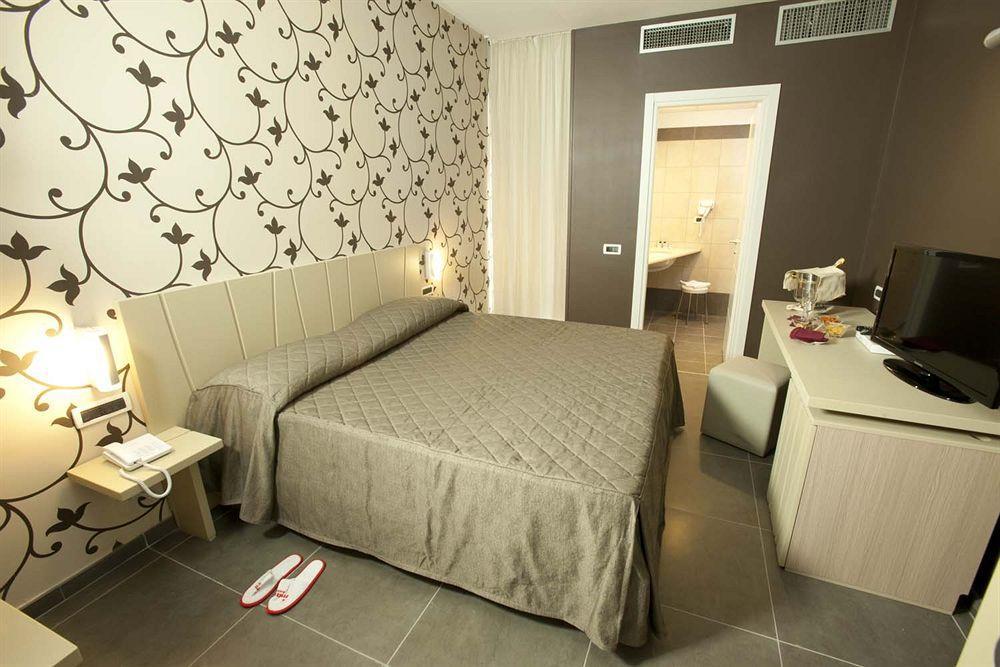 Rolling Hotel Казорія Екстер'єр фото