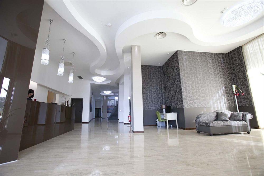 Rolling Hotel Казорія Екстер'єр фото